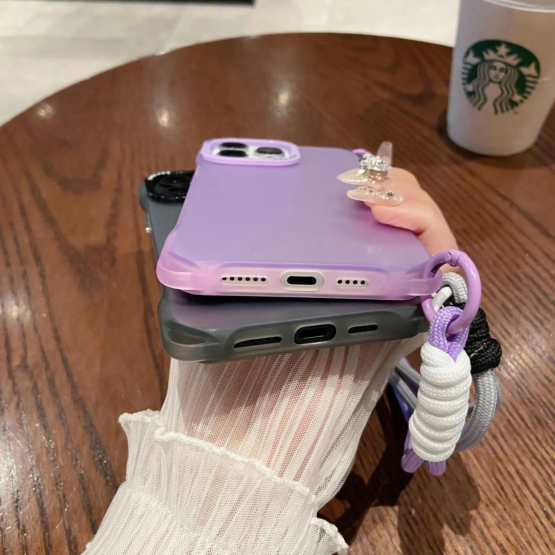 Anti-Fall Apple 15 Pro Max Case - Matte Finish with Contrasting Color & Short Rope