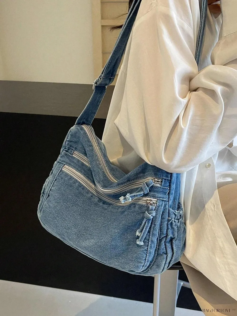 BagForLove - Chic Shoulder Bag for Women - Multi-Pocket Design