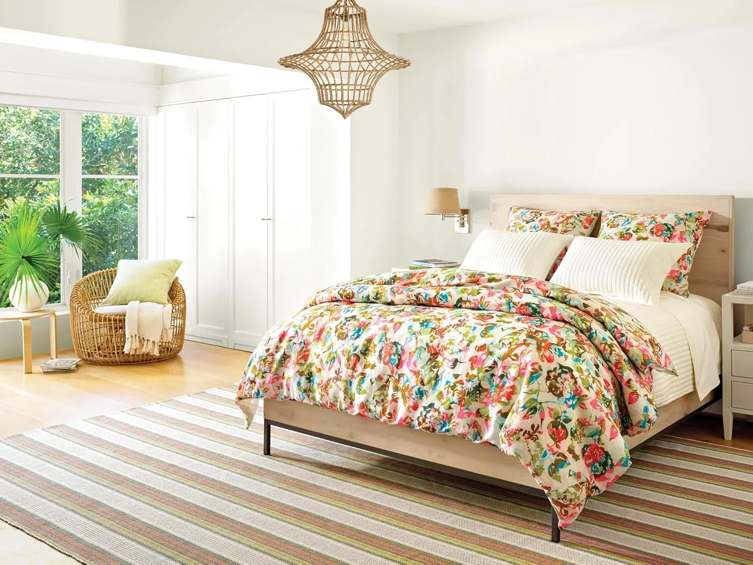 Bloom Linen Multi Duvet Cover, King Size, Multi Floral Pattern