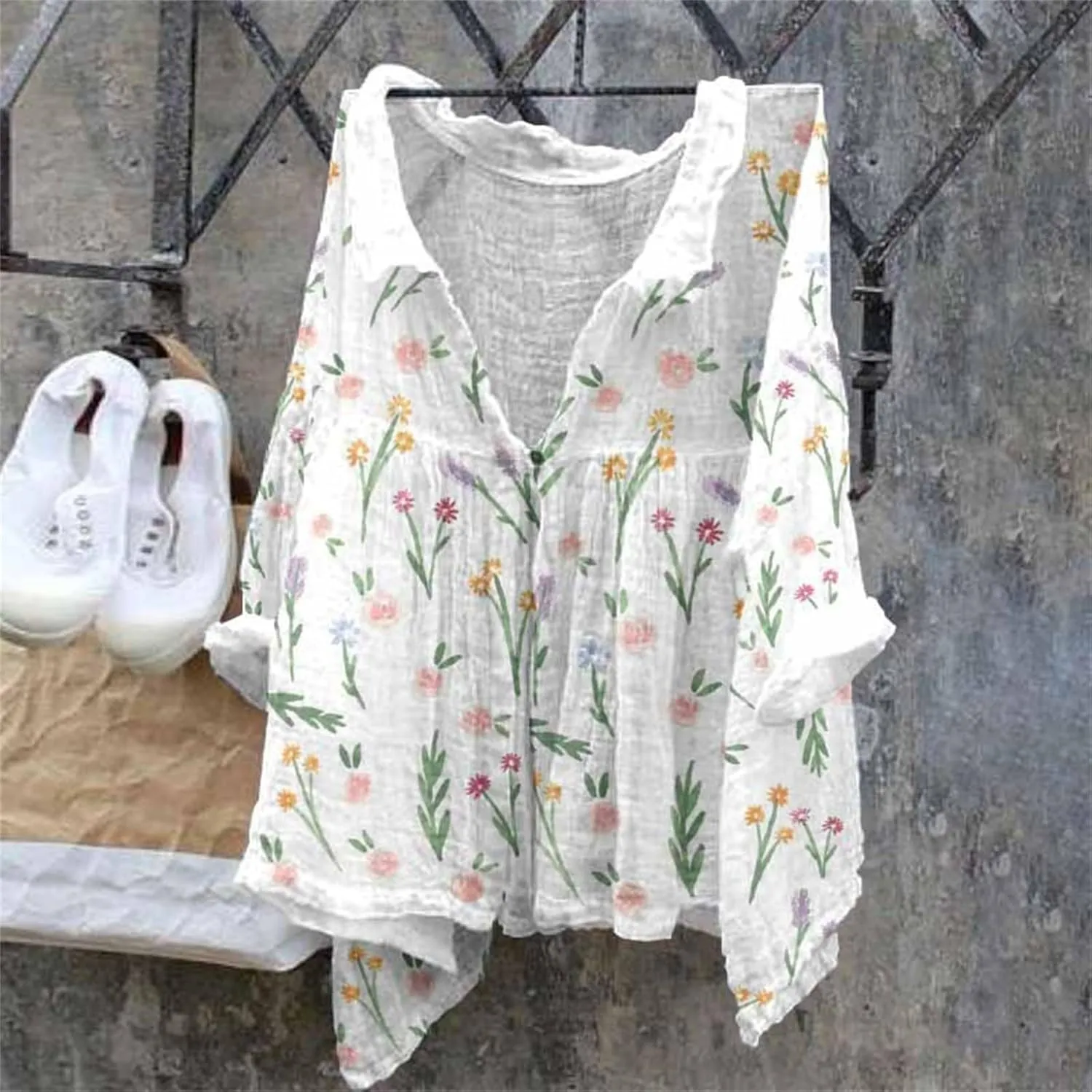 Boho Blouses for Women 2024 Plus Size Linen 3/4 Sleeve Button Up V-Neck Boxy Tops Summer Holiday Casual Beach Shirts
