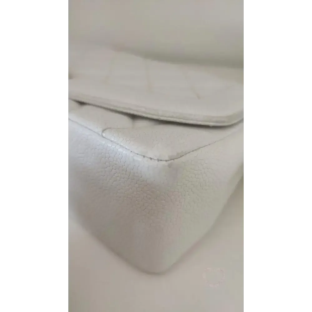 Chanel Diana Shoulder Bag - Elegant White Quilted Design