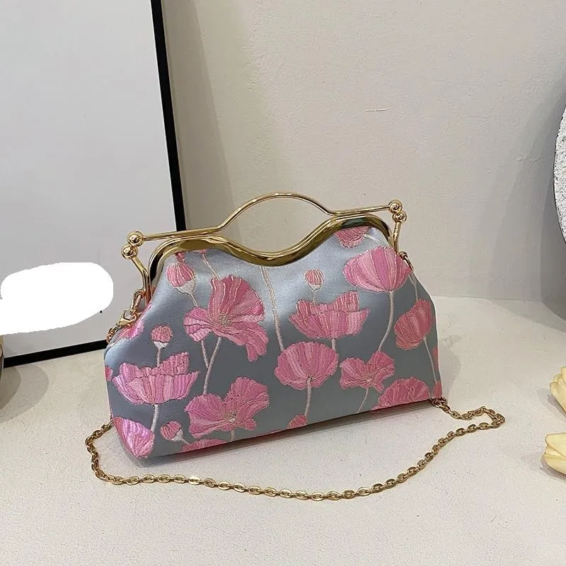 Chinese Style Embroidery Butterfly Handbag Women's Retro Western Style Crossbody Dinner Bag Gold Bag