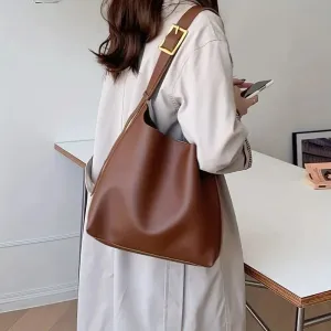 Classic Crossbody Bag with Adjustable Strap for Women | Aurora