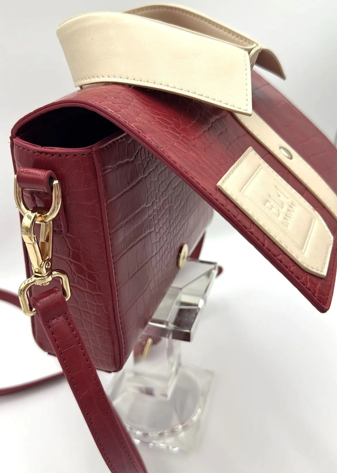 Collar elegant Leather bag