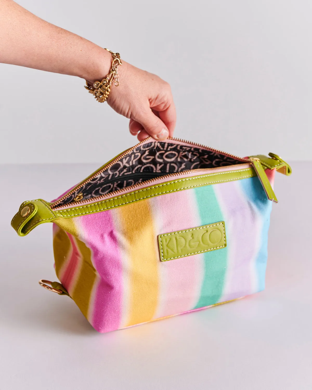 Colour Chameleon Toiletry Bag - Kip&Co
