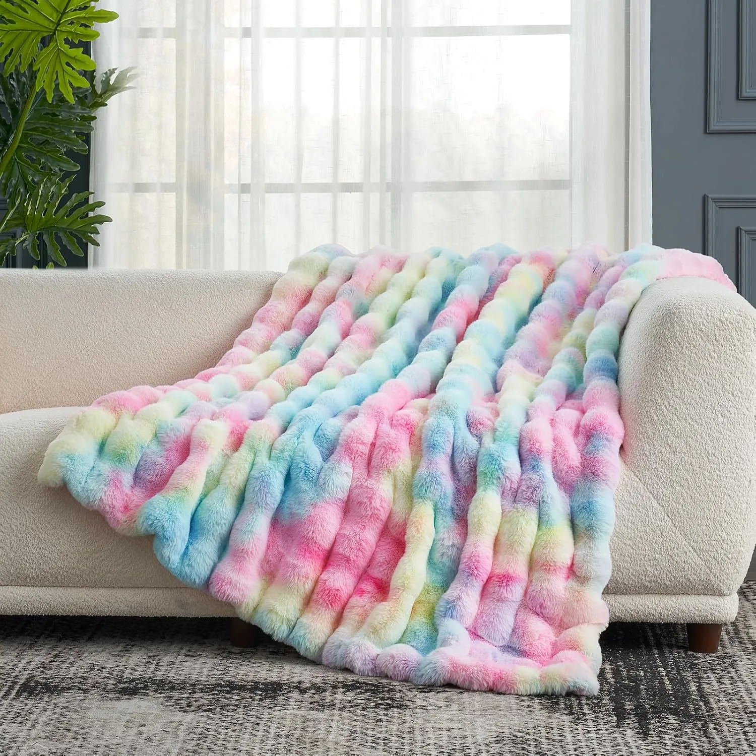 Cozy Bliss Faux Fur Throw Blanket for Couch, Fuzzy Soft Plush Thick Bubble Blanket for Sofa Bedroom Living Room,50 * 60 Inches Tie-dye Rainbow