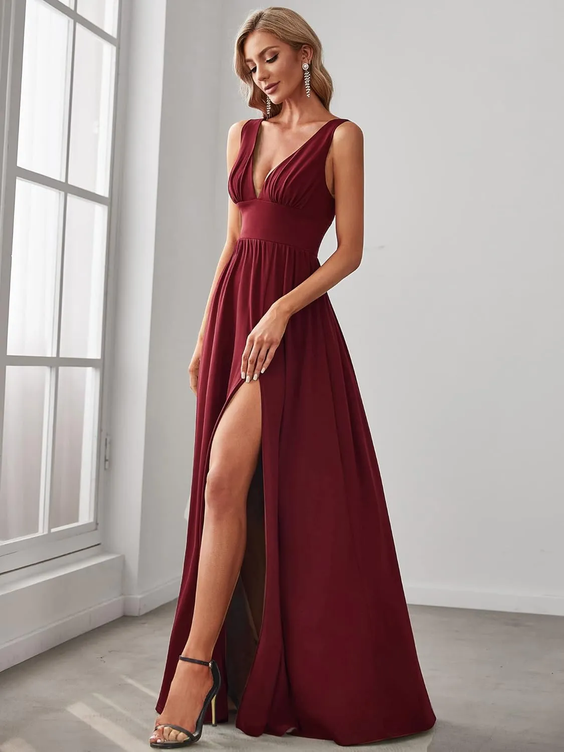Ever-Pretty Women's Bridesmaid Dresses Deep V-Neck Sleeveless Side Slit Floor Length Wedding Guest Dress 0168B
