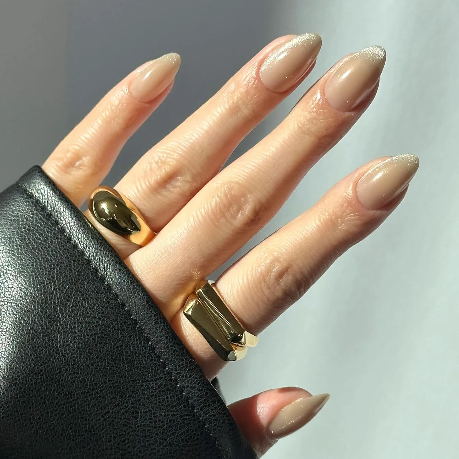 Glamnetic Press On Nails - Honey Bun | Trendy Neutral Nude Velvet Sparkly Short Almond Fake Nails, Reusable | 15 Sizes - 30 Nail Kit