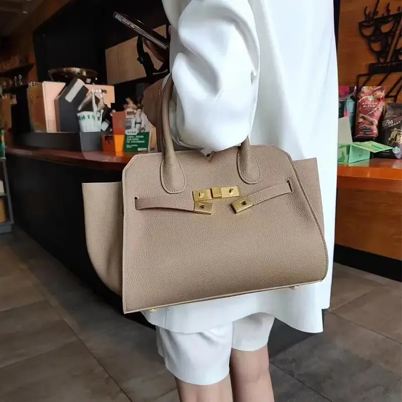 High-End Fashion Women's Leather Tote & Crossbody Bag – Elegant & Stylish Design