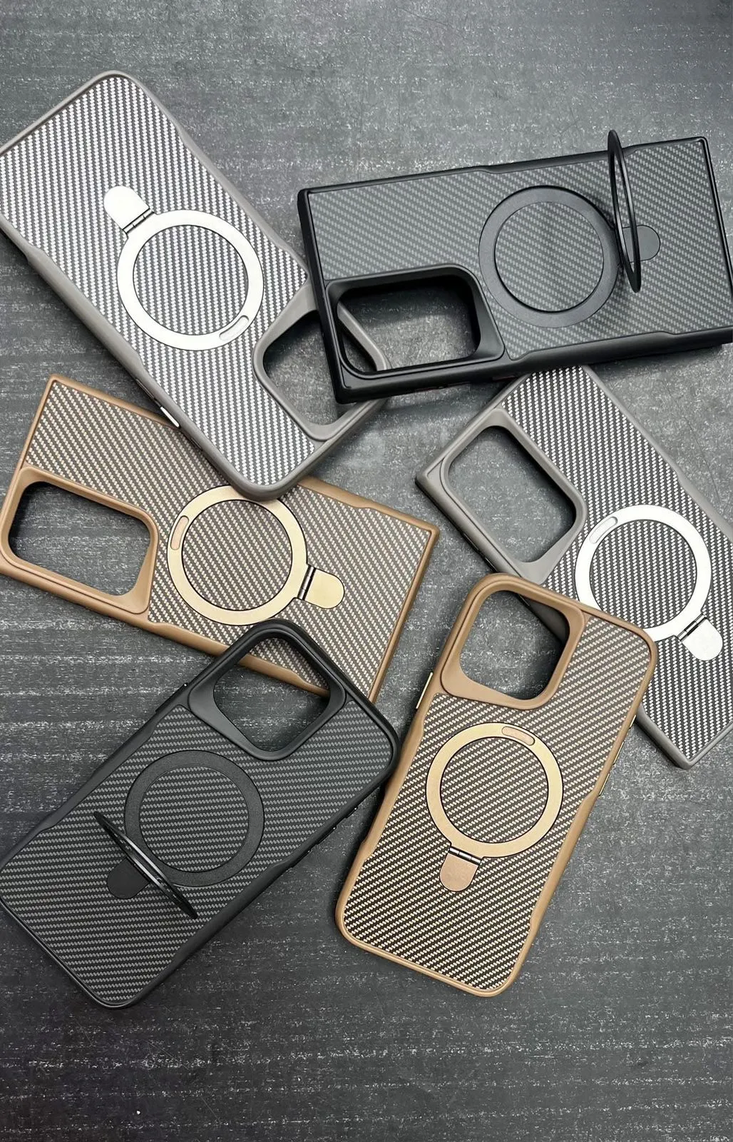 iPhone 16 Luxury DEFENDER Carbon Pattern Shock Absorb Aramid Case with Kickstand - Black / Desert Titanium