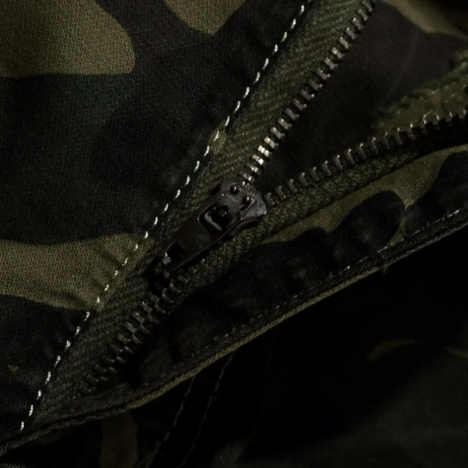 Muscularfit Cargo Shorts for Men Casual Cotton Multi Pockets Camo Shorts Outdoor Fashion Buckle Zipper Camouflage Gym Shorts