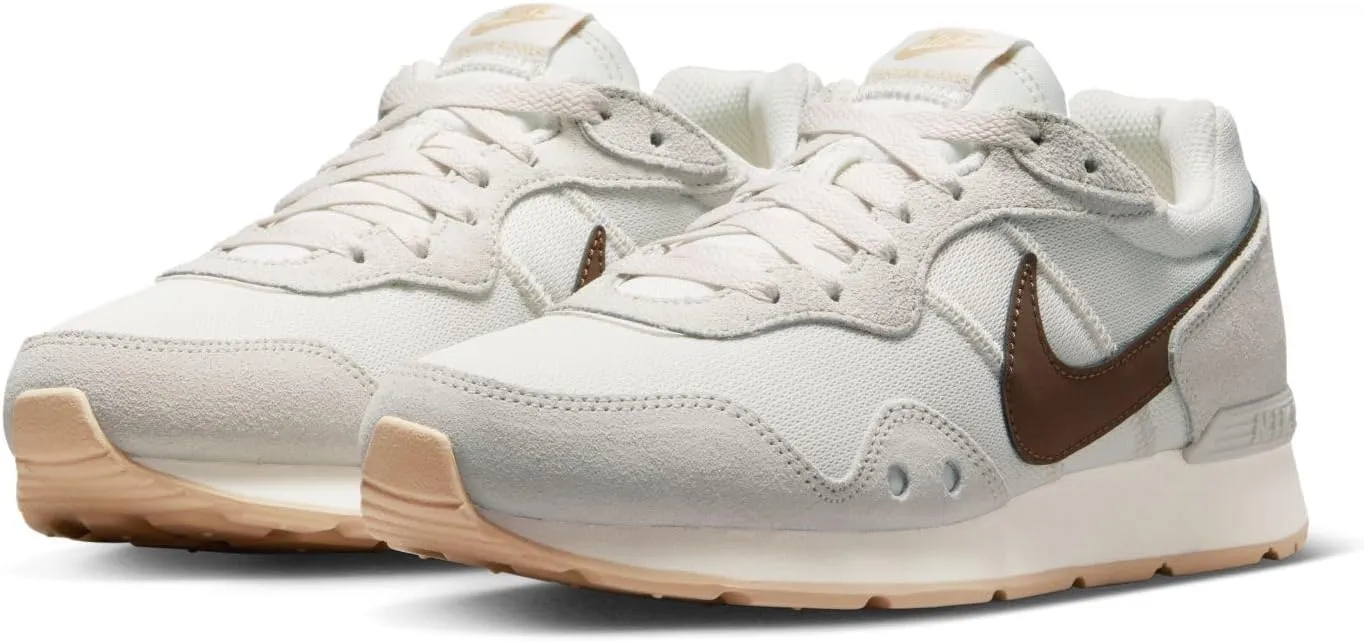 Nike Women's Sports Low Top Shoes