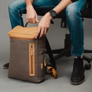 Oblique Flash Backpack Charcoal: 1N