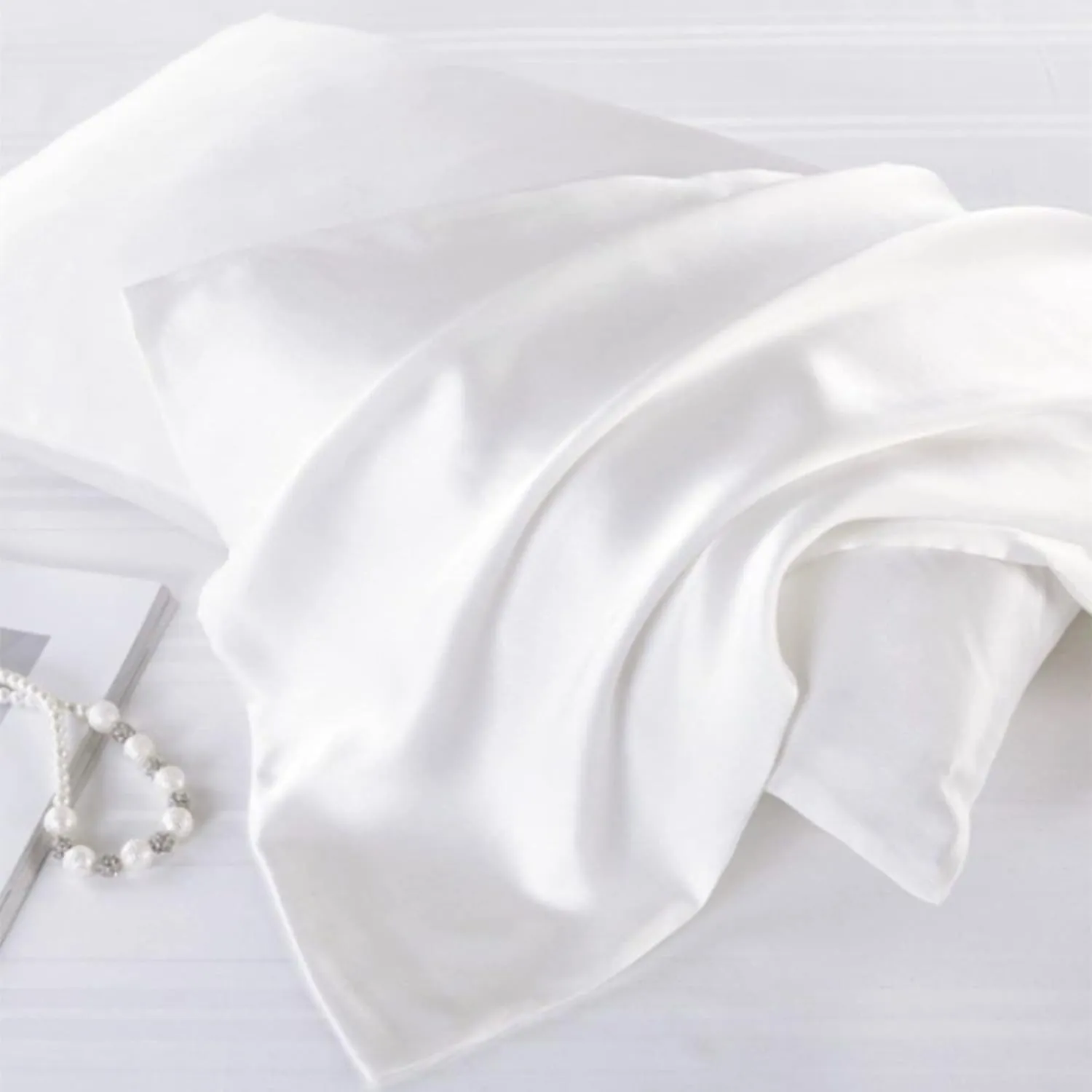 Organic White Silk Pillow Cases with Zipper Made in USA,100% 22 Momme Mulberry Silk Pillowcase for Hair and Face, Anti Acne, Anti Wrinkle, Hypoallergenic, Anti Aging (White, Standard)