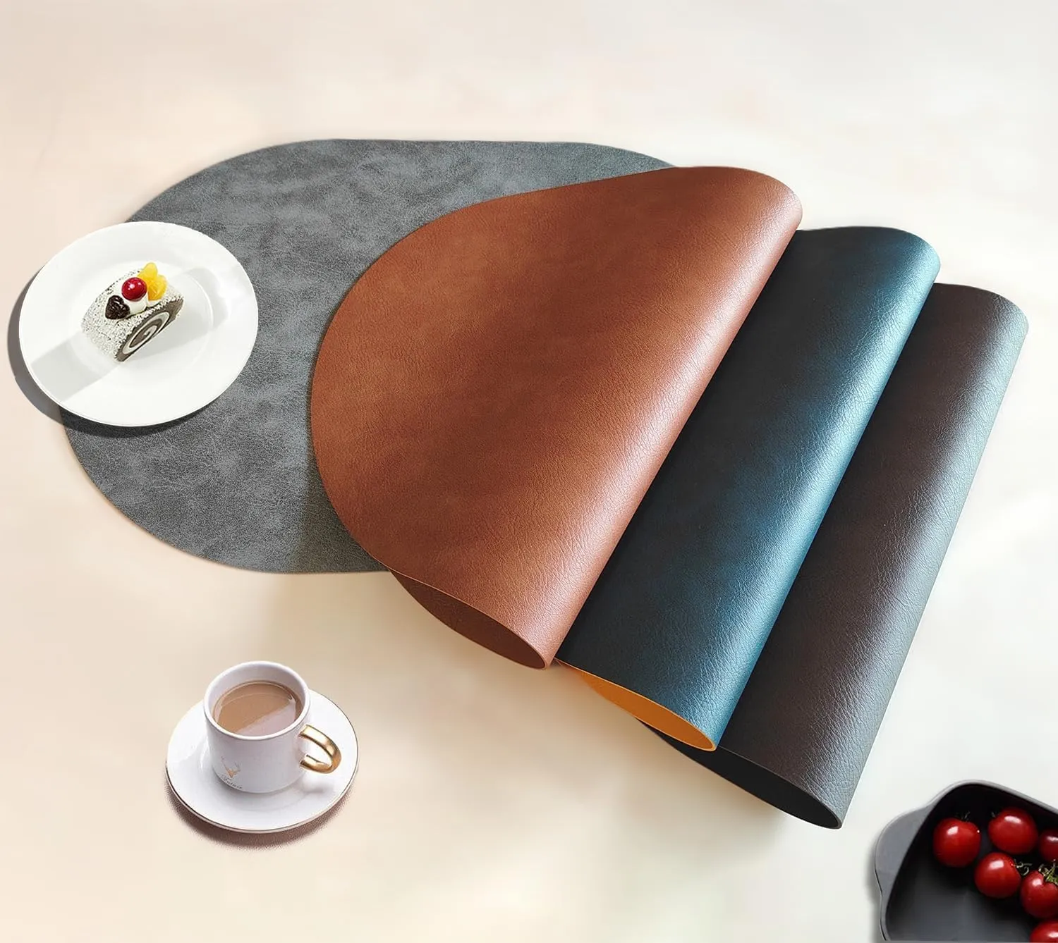 Oval Leather Placemats Set of 6 Washable,Heat Resistant Table Mats for Dining Table, Durable and Easy to Clean for Daily Use (Dark Gray)