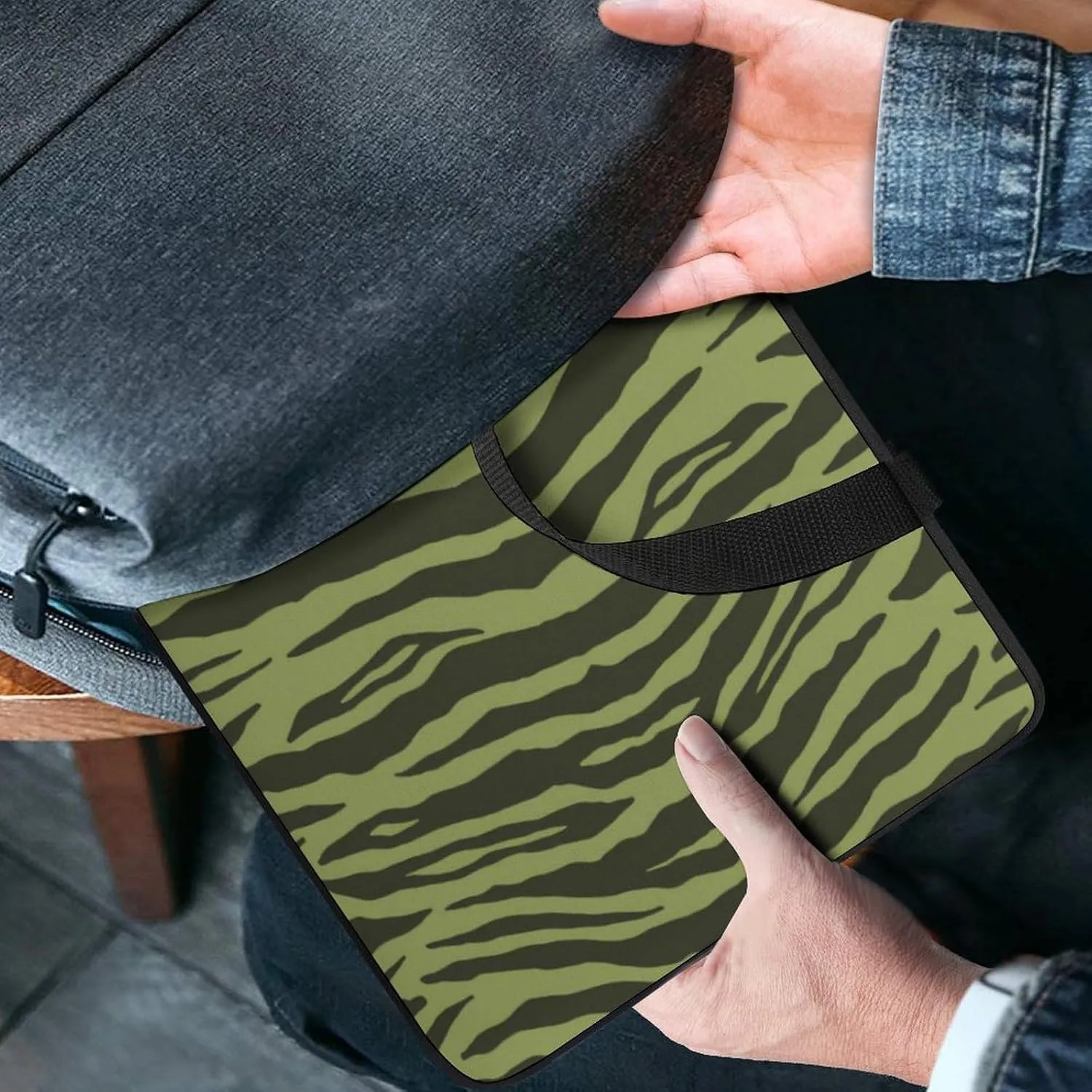 Penguin Bird Large Capacity Anti Drop Portable Laptop Bag Unisex