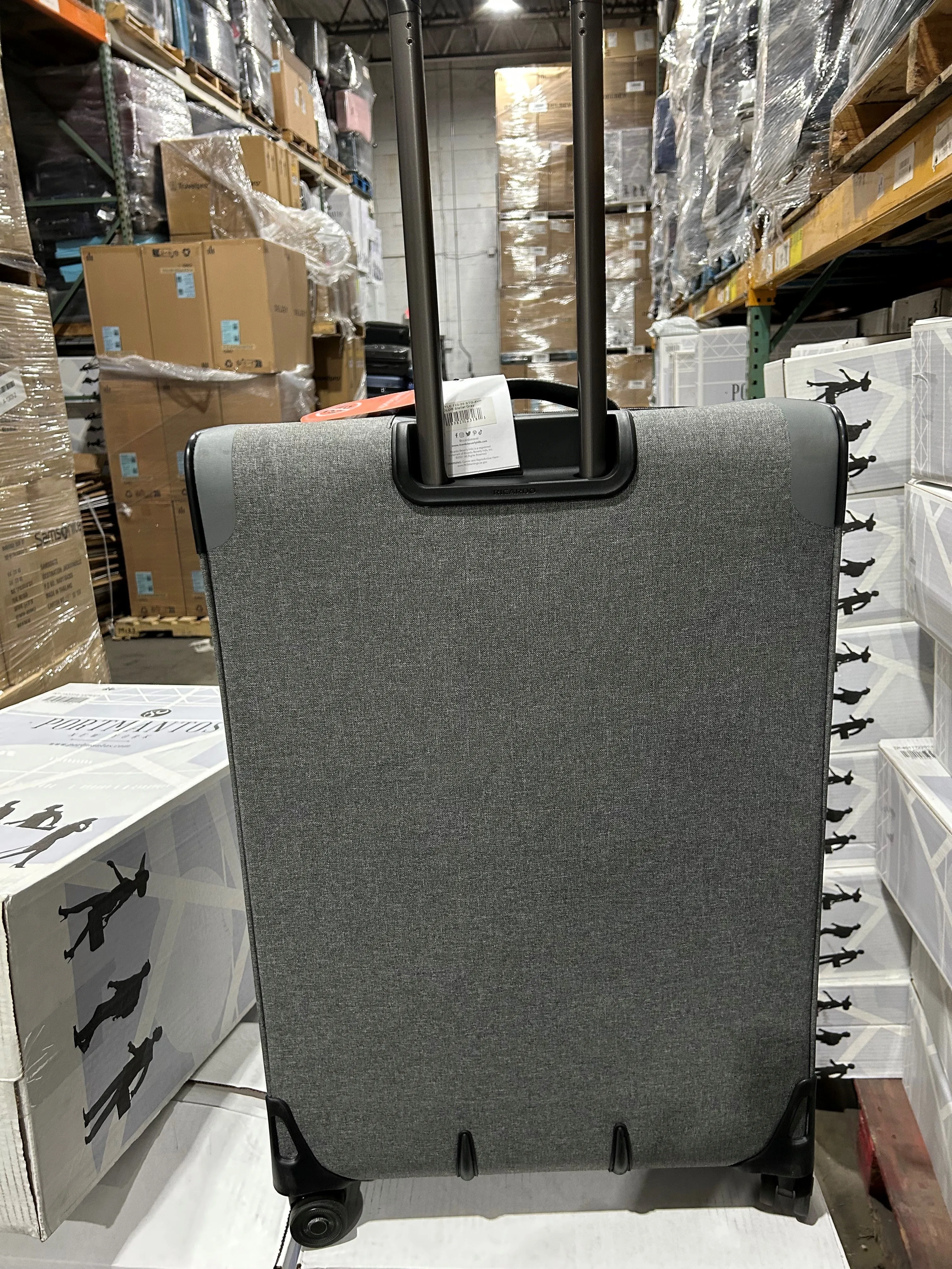 Ricardo Beverly Hills Malibu Bay 3.0 Softside, 4 Wheel Spinner, Lightweight Suitcase, Unisex, Stylish U1