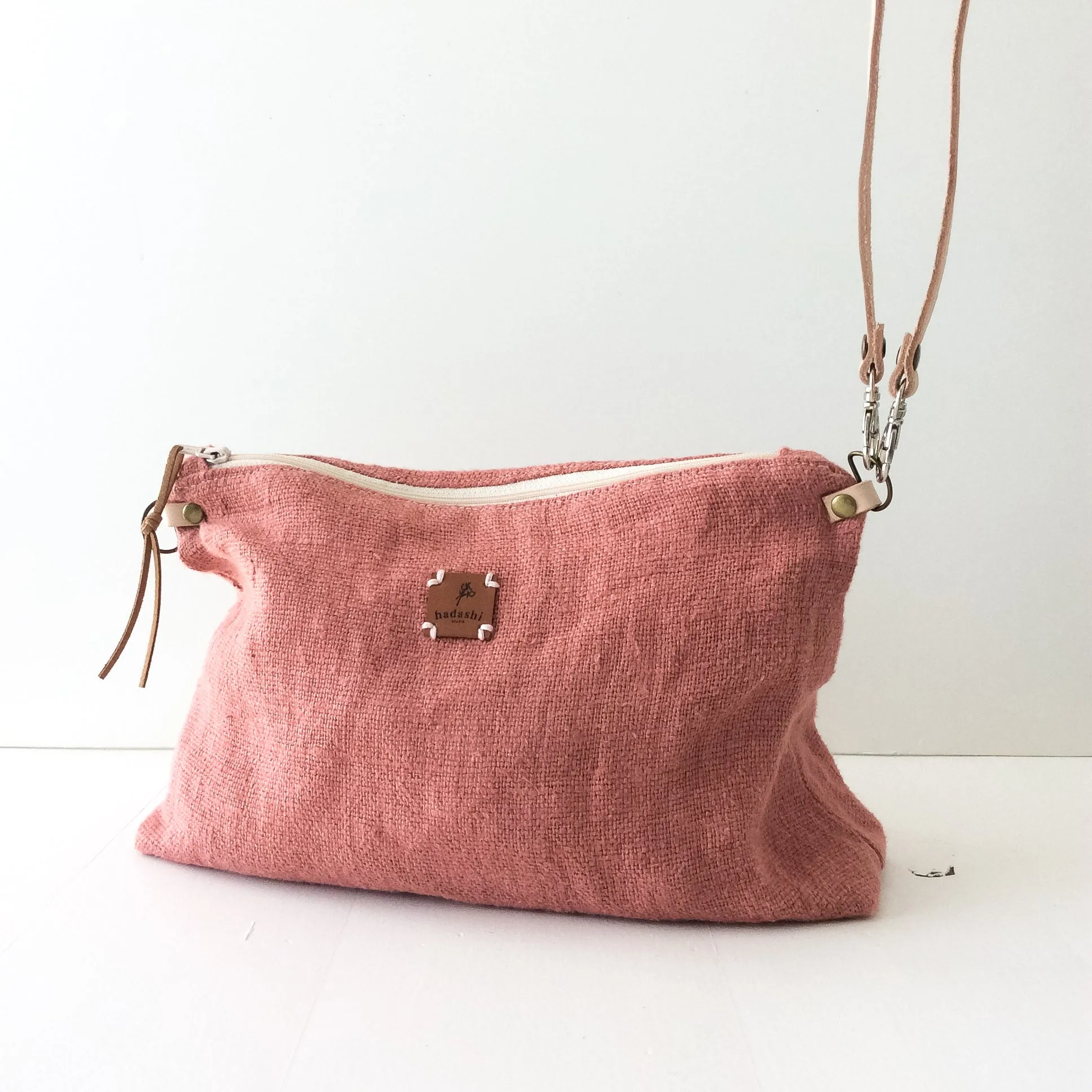 Slouchy pouch: rose