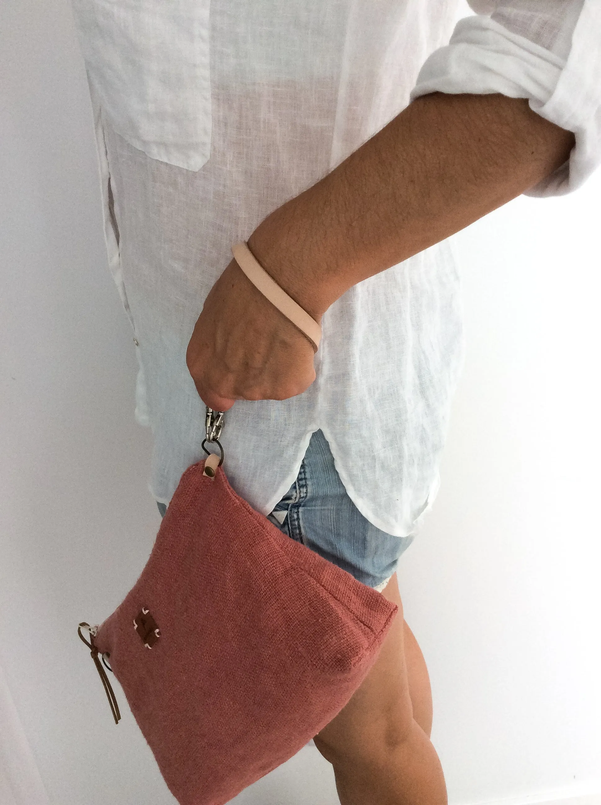 Slouchy pouch: rose