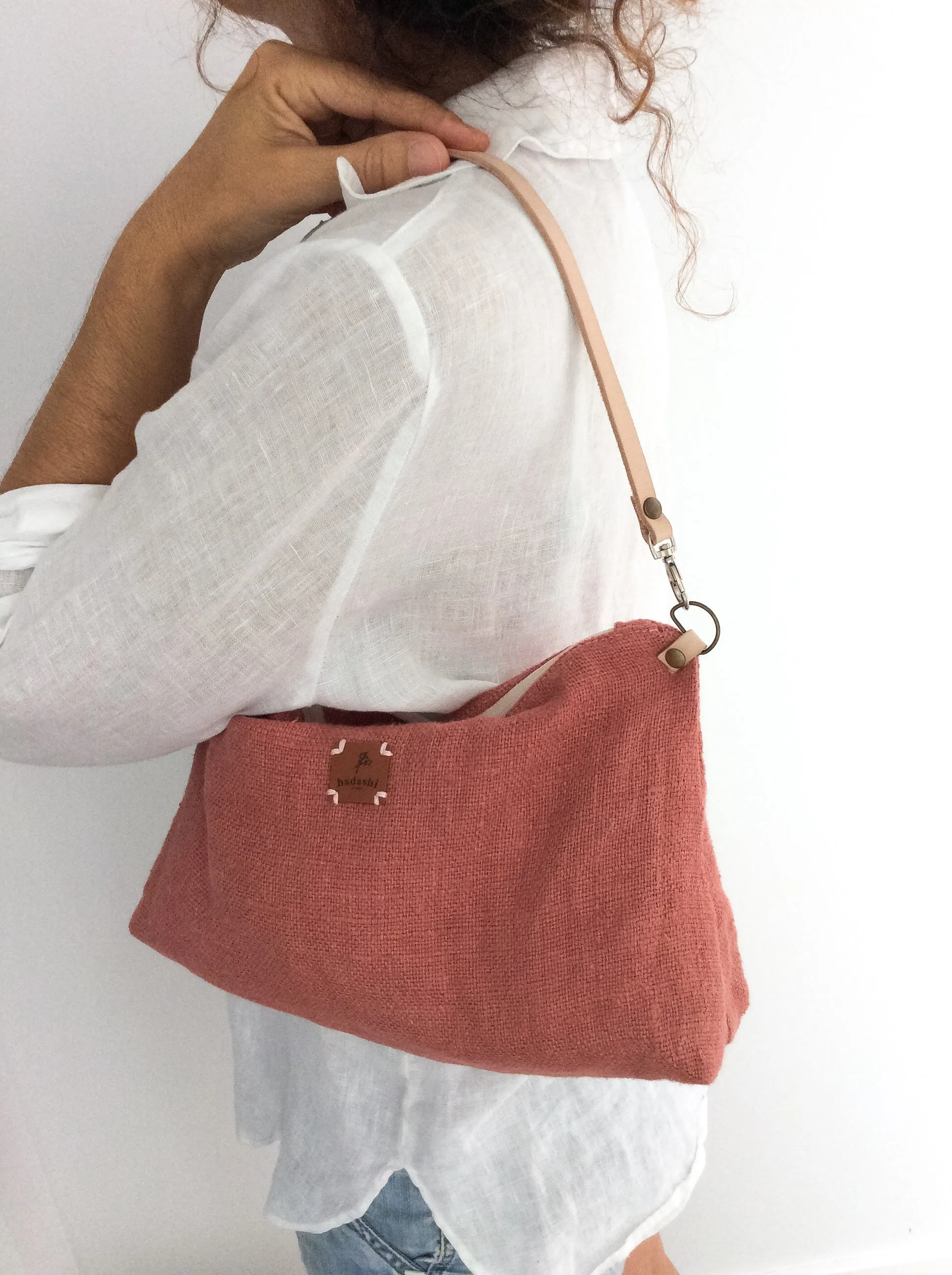 Slouchy pouch: rose