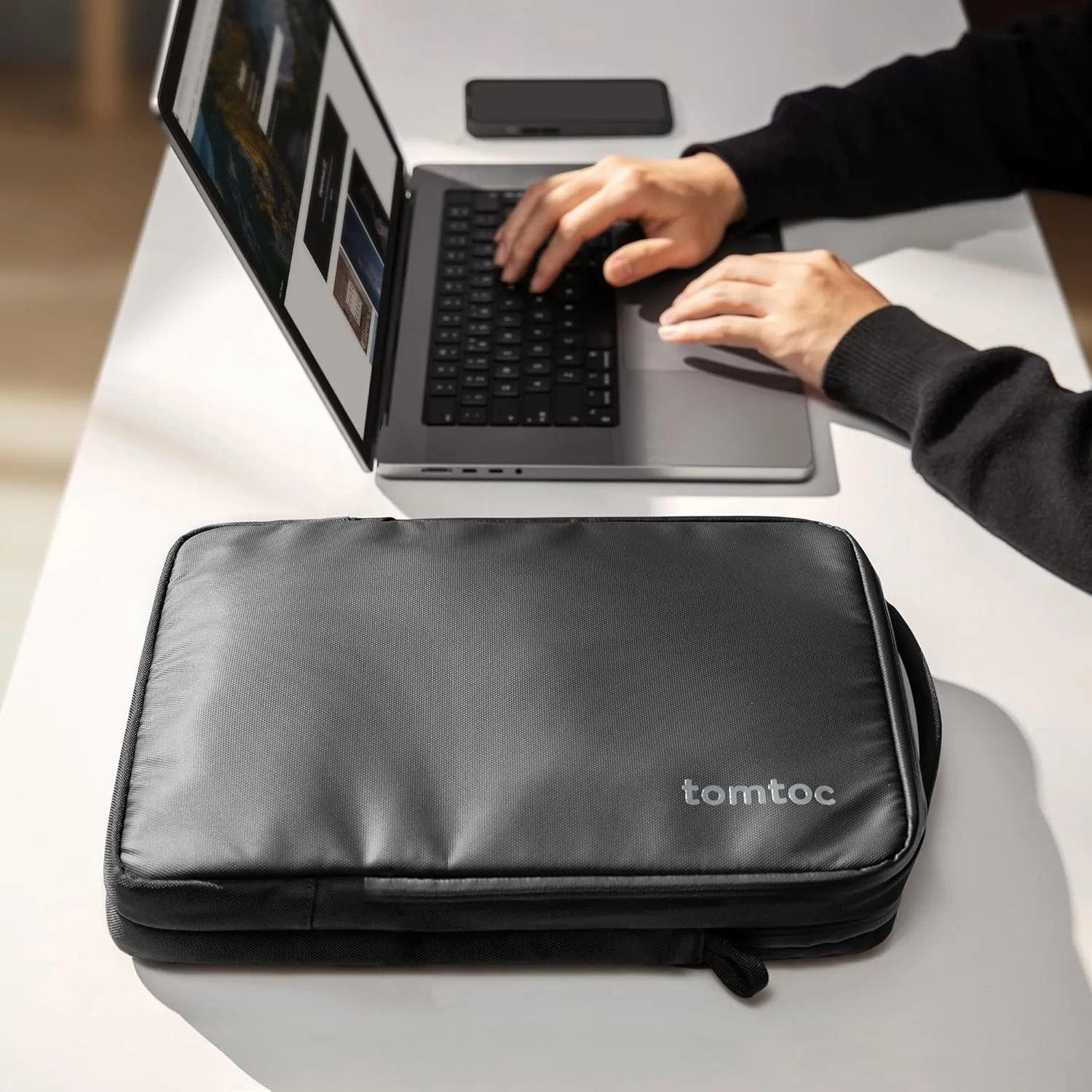 tomtoc 360 Protective Laptop Shoulder Bag for 16-inch MacBook Pro M4/M3/M2/M1 Pro/Max A3403 A3186 A2991 2024-2021, 15-inch MacBook Air M2/A3114 M2/A2941, Dell XPS 16/15, Cordura Ballistic Nylon Fabric