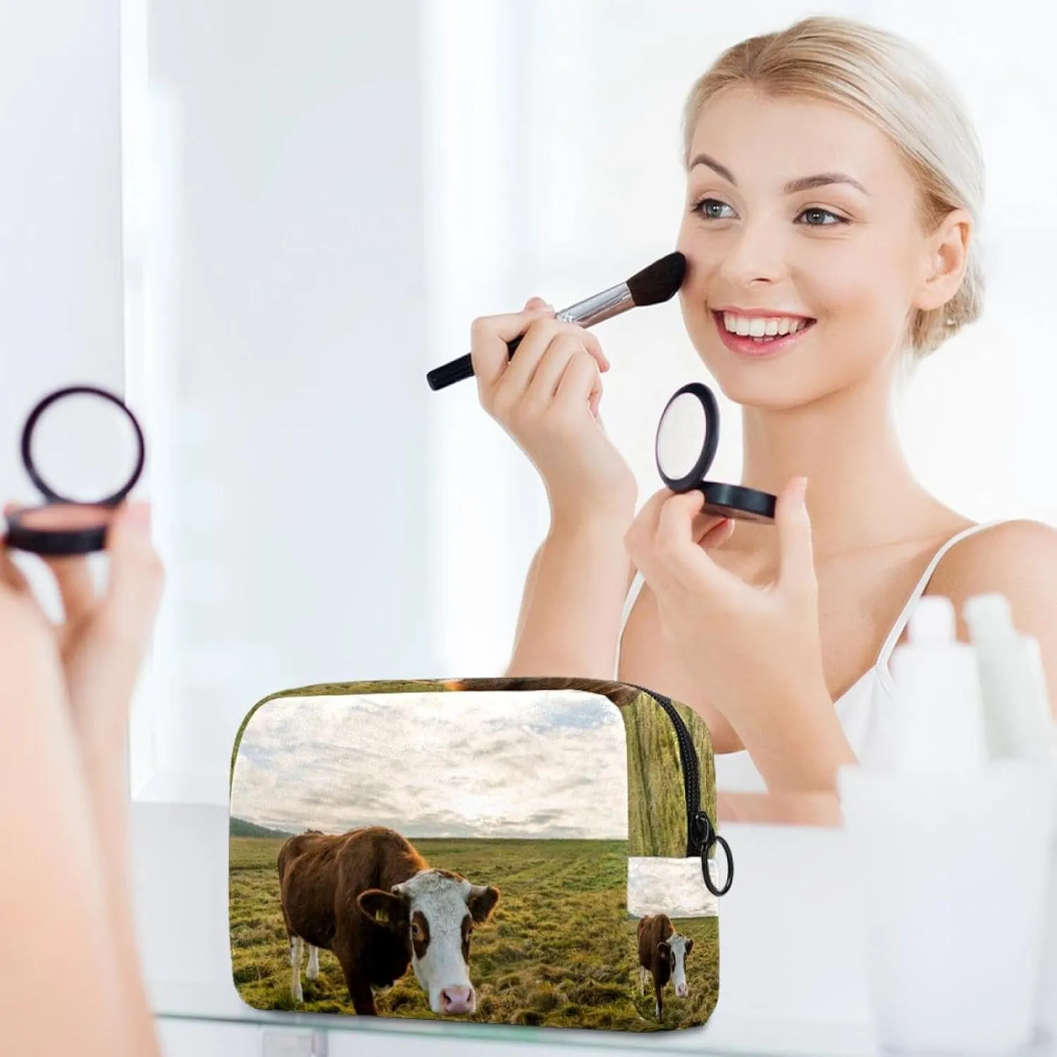 Travel Makeup Bag for Women, Blue Sky Grass and Cow Travel Cosmetic Bag Pencil Case Portable Makeup Pouch Toiletry Bag for Girls