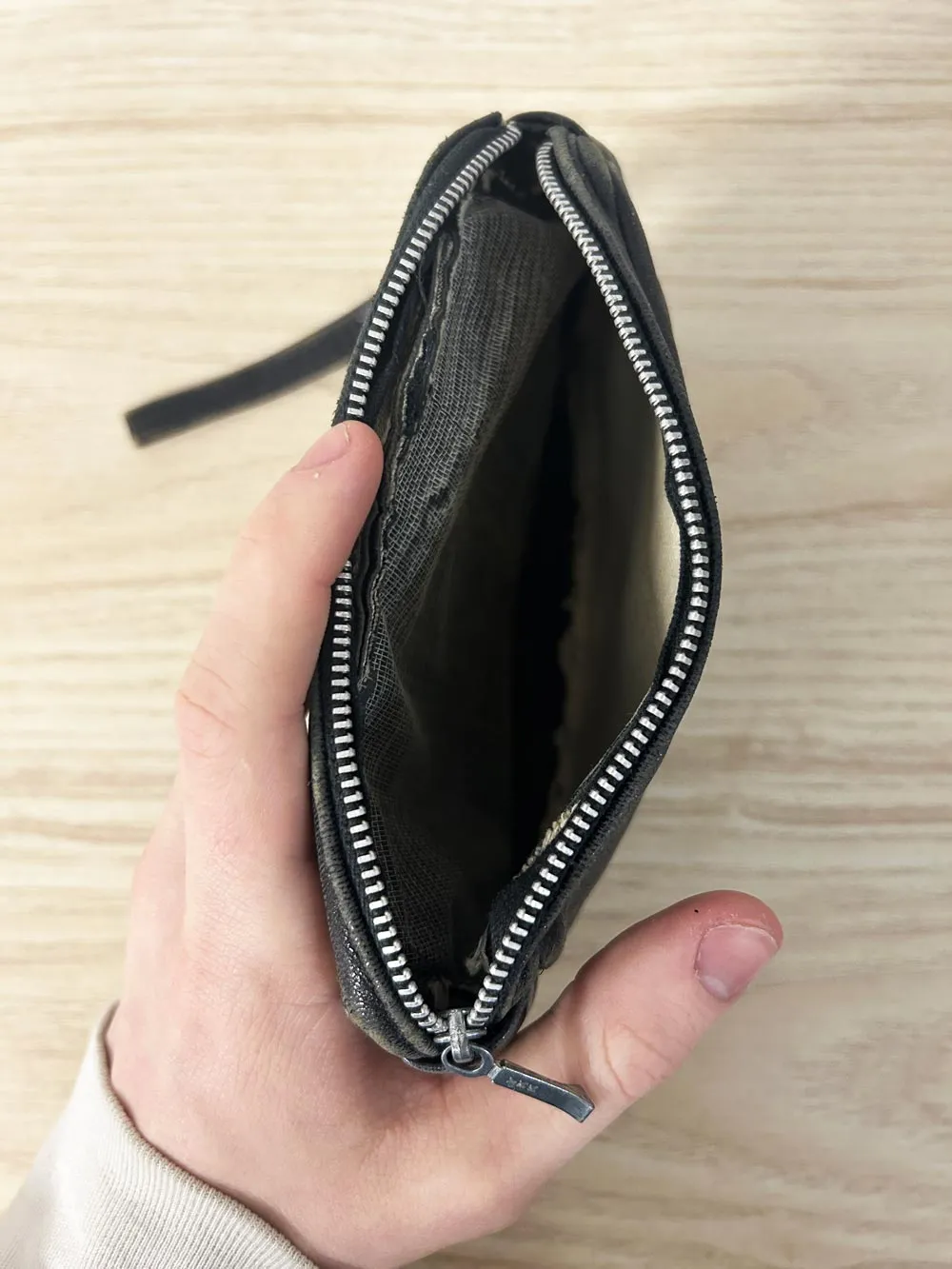 vintage multi-pocket leather wristlet