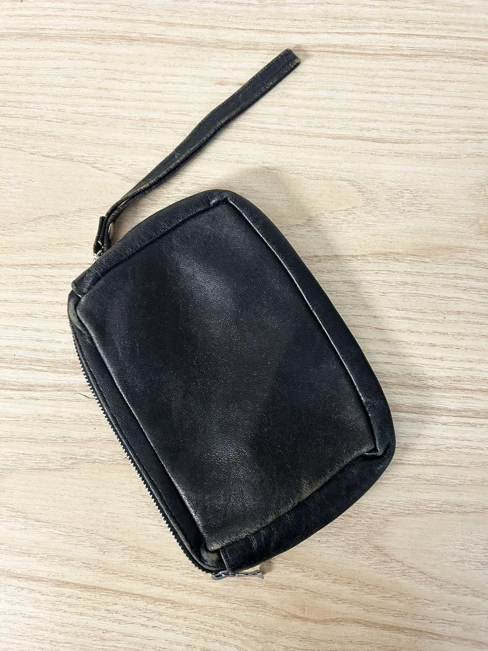 vintage multi-pocket leather wristlet